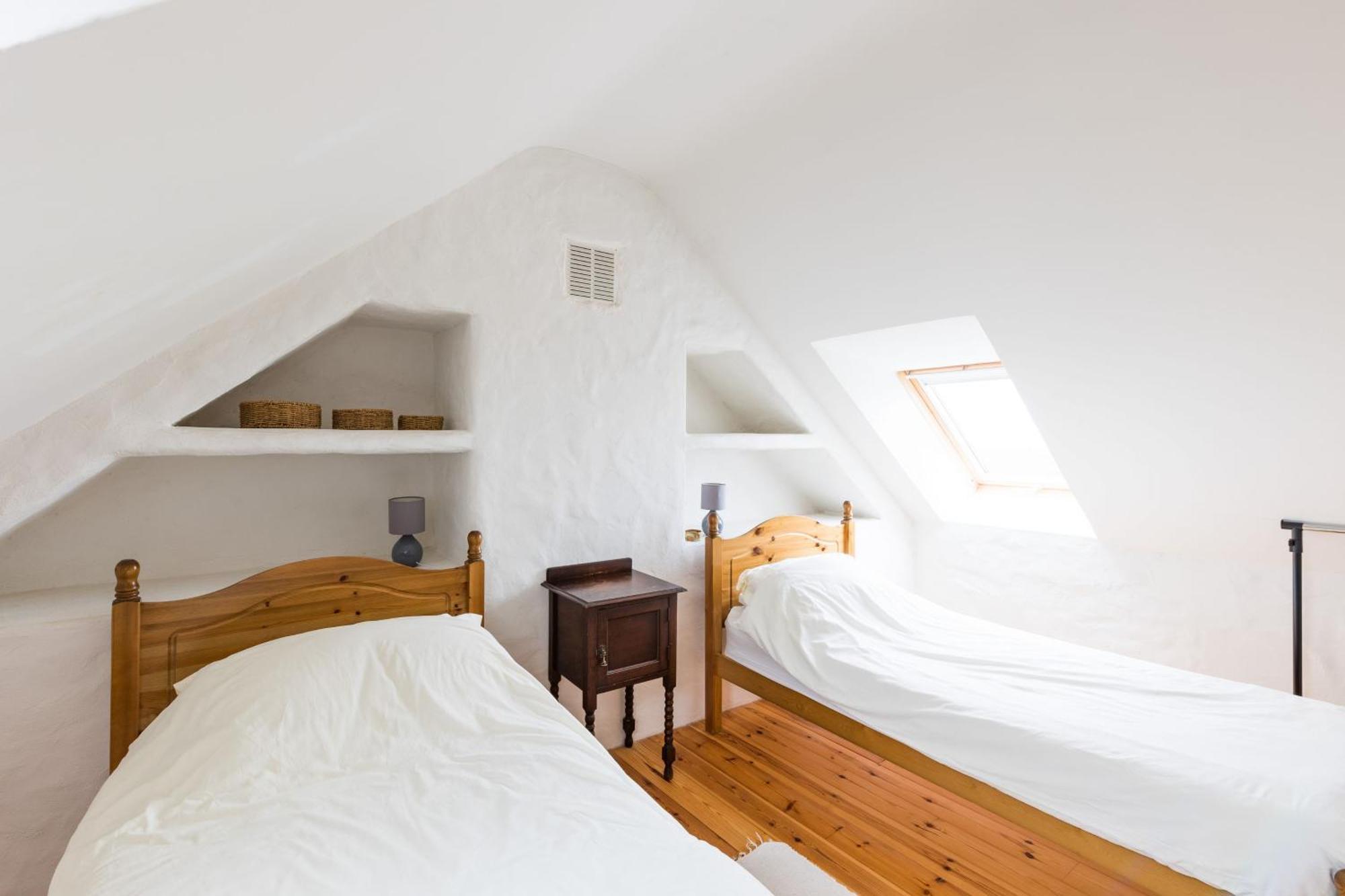 The Workshop- Eco By The Coastal Path Holiday home Goodwick