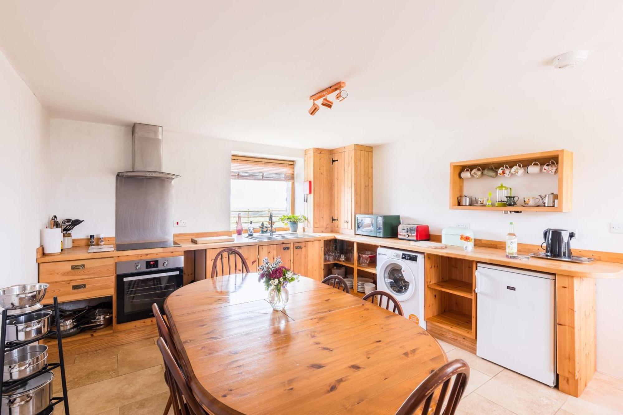 The Workshop- Eco By The Coastal Path Holiday home Goodwick