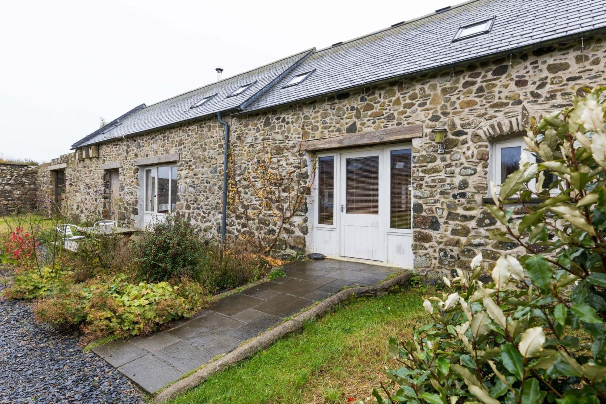 The Workshop- Eco By The Coastal Path Goodwick